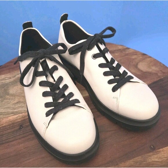 ECCO Nouvelle Spin V2 Oxford Women’s US6-6.5 (EU37) Leather Limestone - Picture 1 of 14